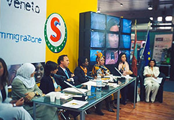 CIVITAS 2003 /PADOVAFIERE: Convegno su donne e immigrazione, stand della Regione Veneto, Assessorato ai flussi migratori